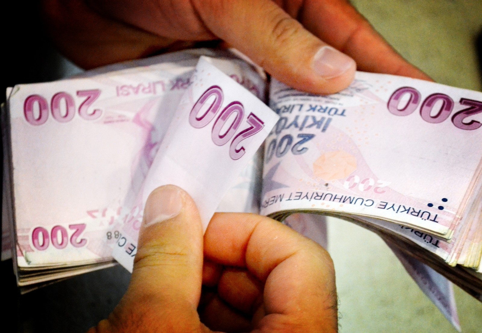 İkinci çeyrekte 2,2 milyar TL tutarında kredi takibe düştü
