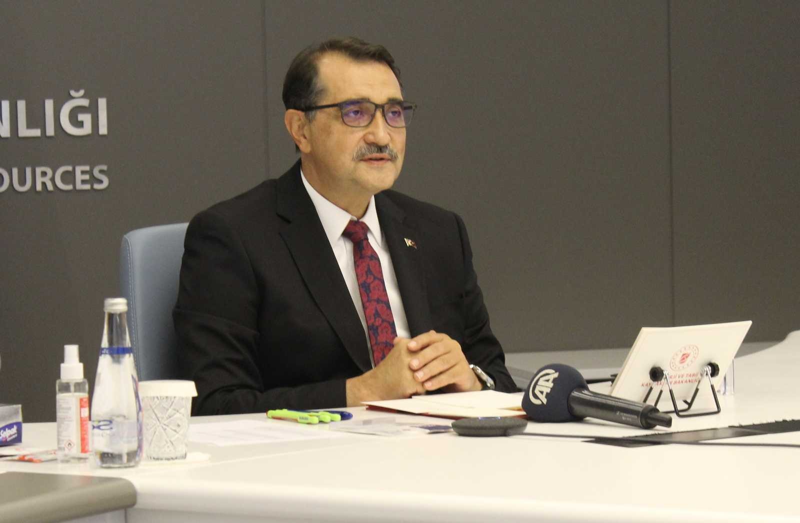 Bakan Dönmez: “GES ve RES yatırımlarımızda gaza sonuna kadar bastık”