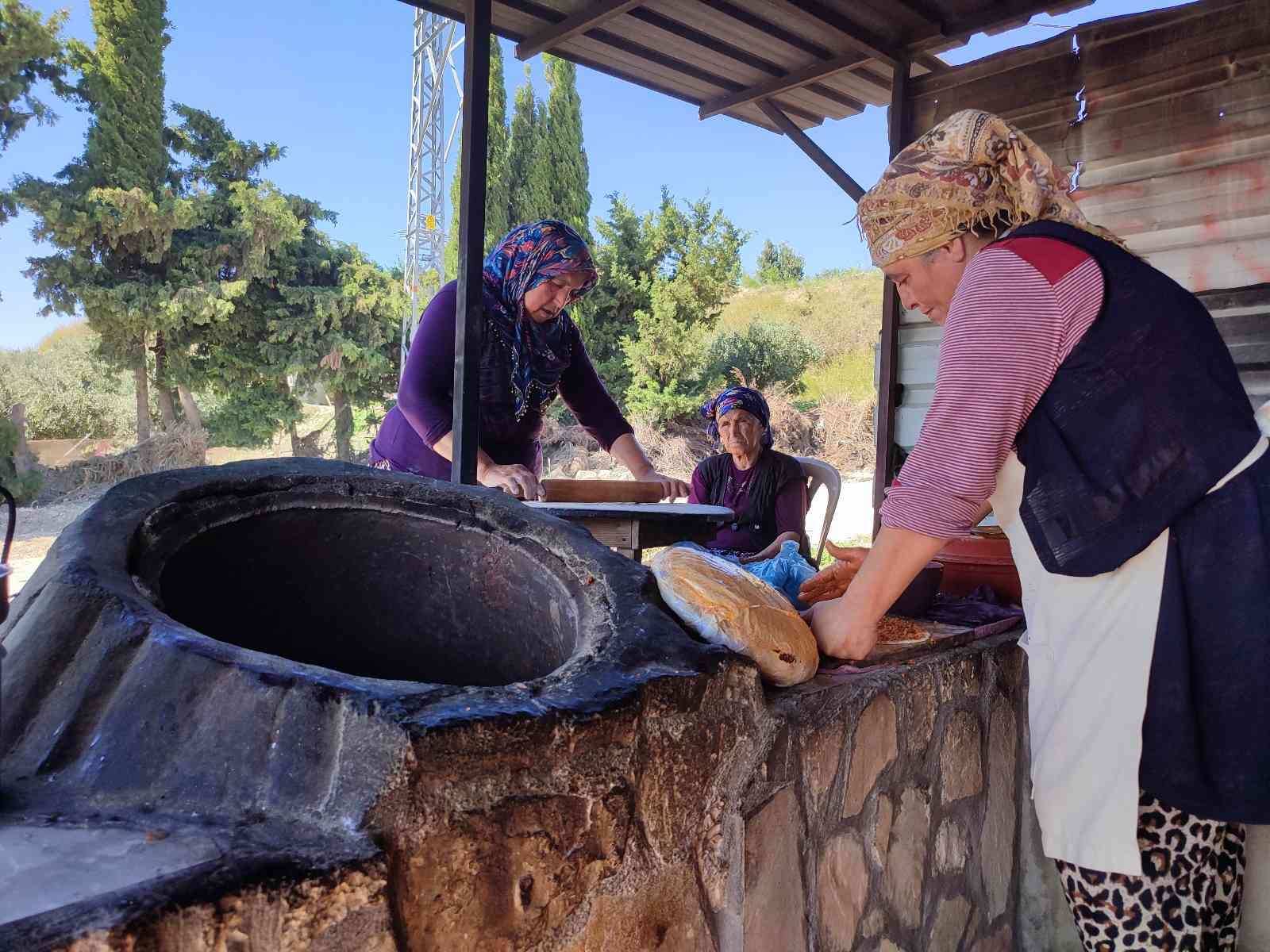Tandır ekmeği Hataylı kadınların geçim kaynağı