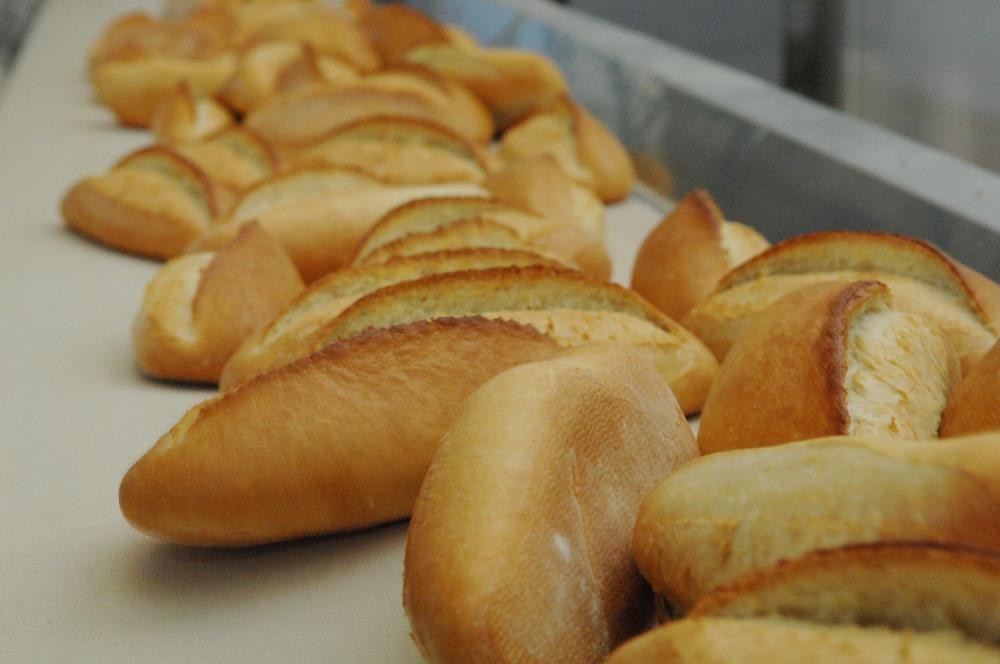İstanbul’da ekmek 2,5 TL oldu
