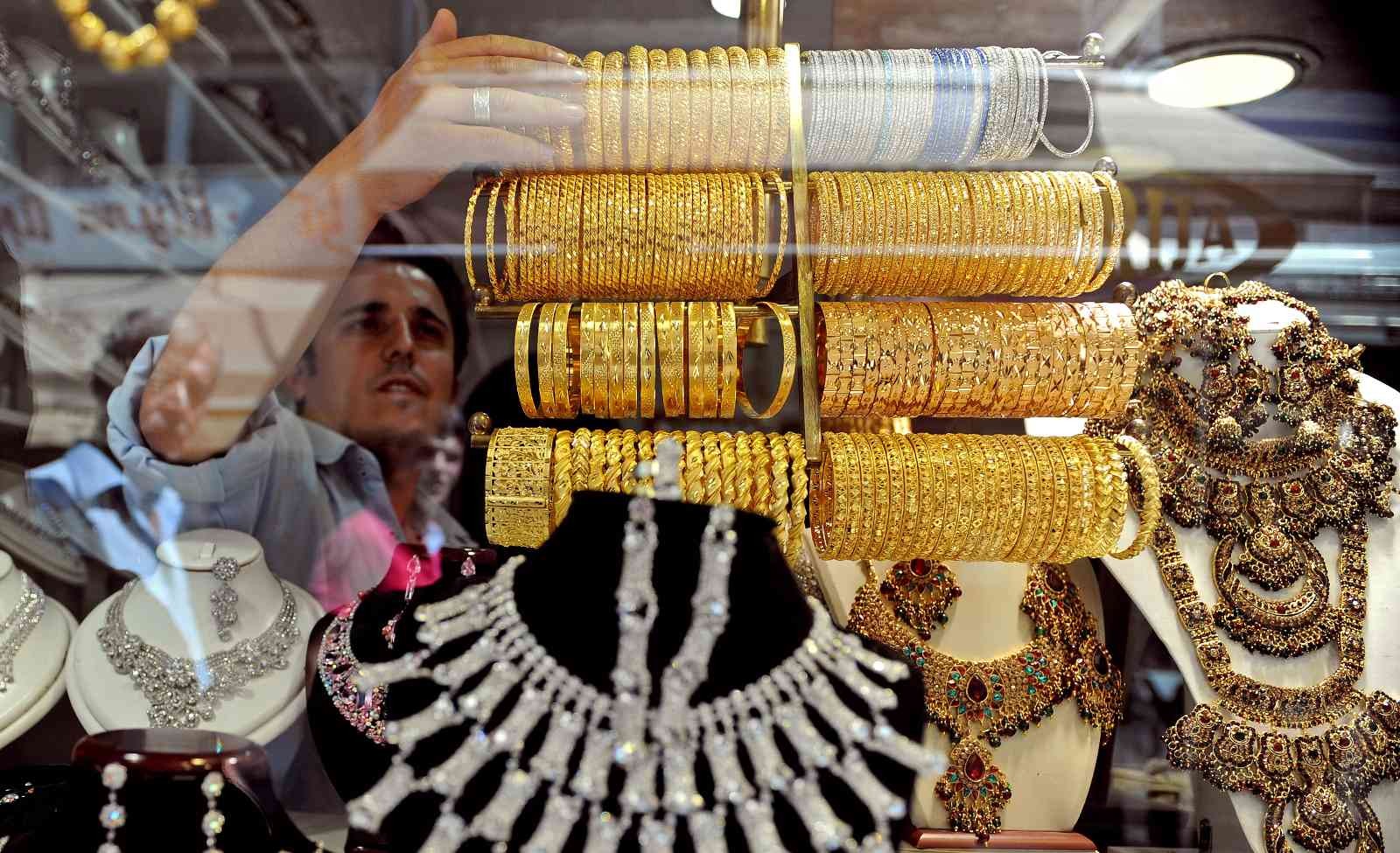 Çeyrek altın 1000 liraya ulaştı