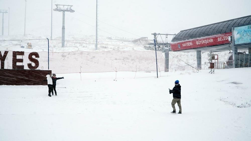 Erciyes’e yılbaşı için talep artıyor