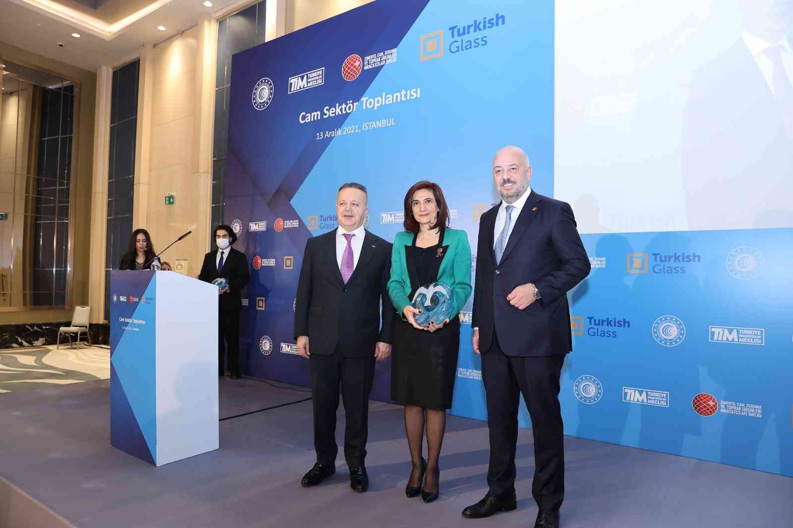 “Cam sektörü, yılsonu itibarıyla 1,3 milyar dolar ihracat rakamına ulaşacak”