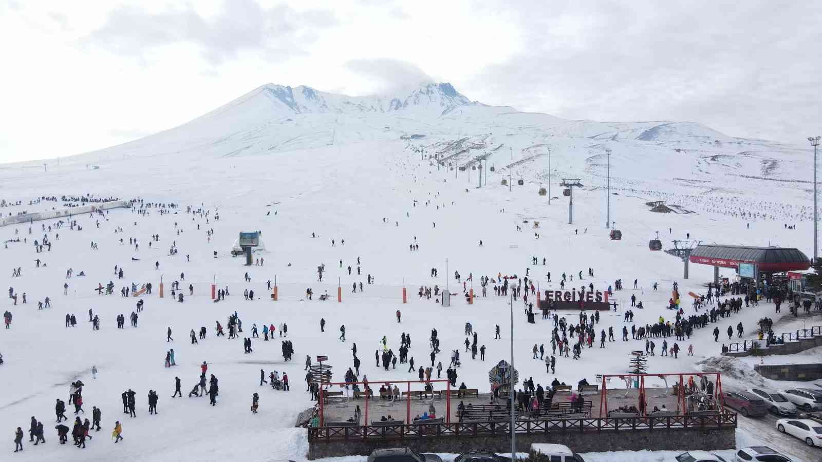 Sömestir tatili için Erciyes’e yoğun talep