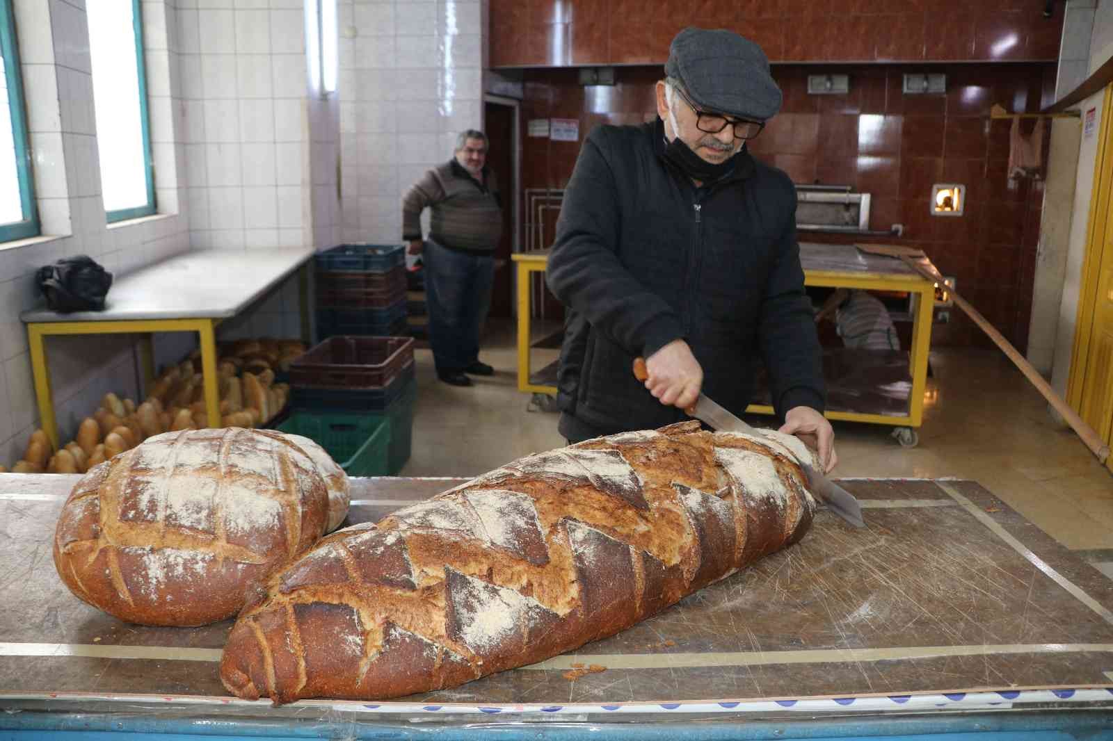 15 kiloluk balina ekmeğe yoğun ilgi