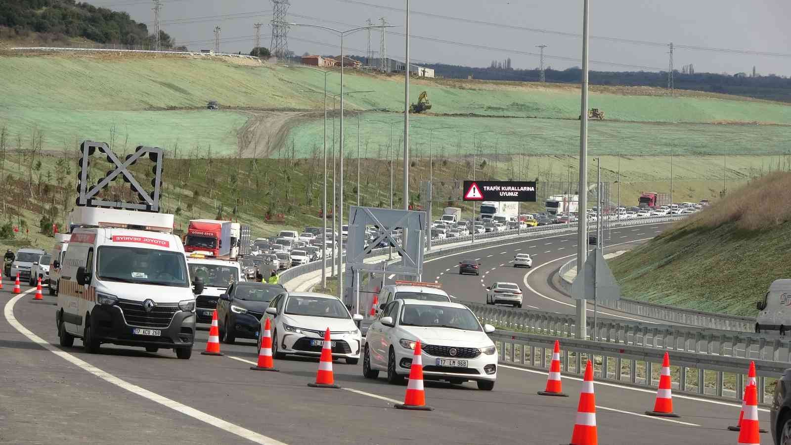 1915 Çanakkale Köprüsü’nde yoğun trafik
