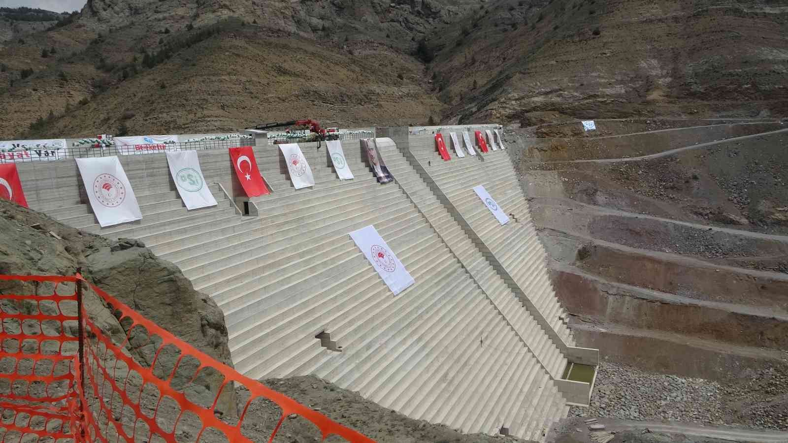 Bahçecik Barajı’nda su tutma töreni gerçekleştirildi