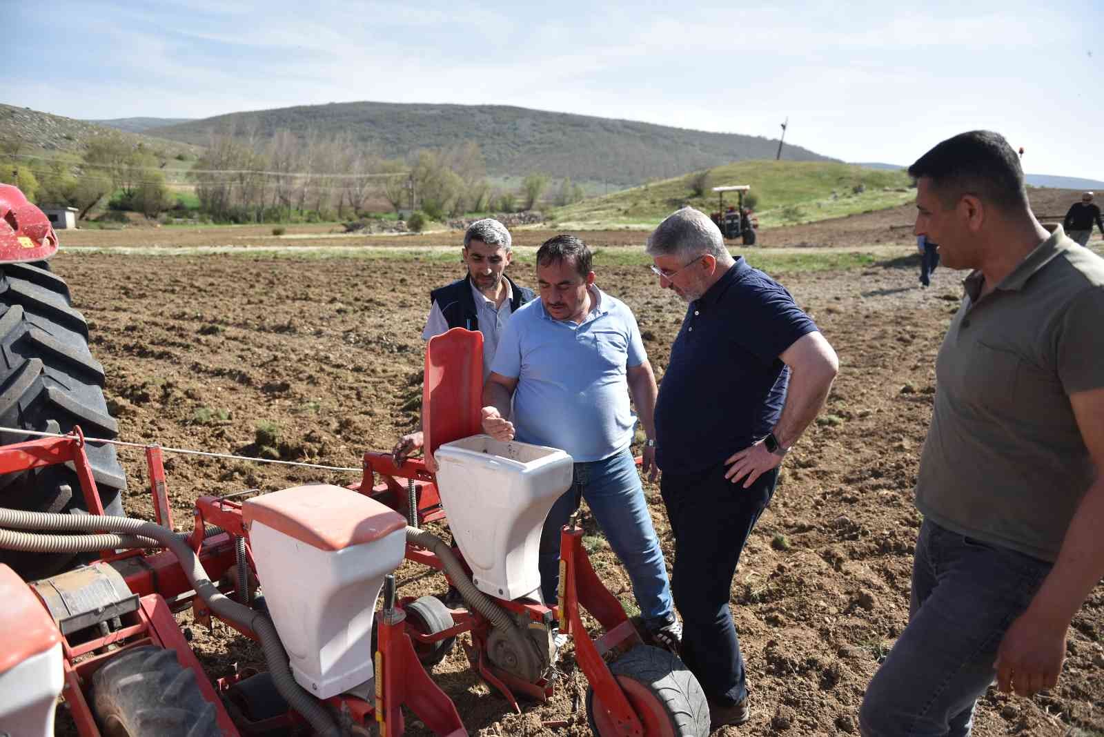 Tarımsal üretime kazandırılan araziler ihtiyaç sahiplerinin yüzünü güldürecek